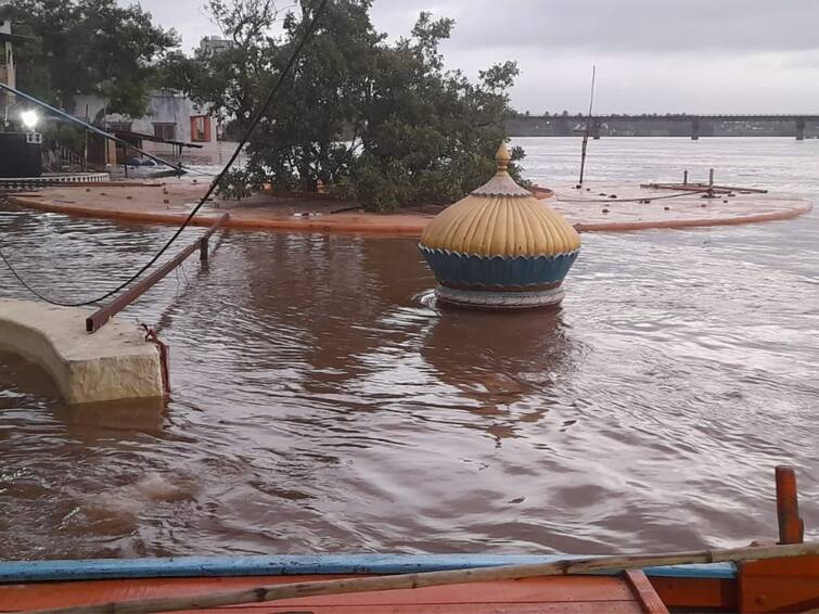 All the gates of Radhanagari dam closed, the level of Panchganga started to drop rapidly Kolhapur Rain : राधानगरी धरणाचे सर्व स्वयंचलित दरवाजे बंद, पंचगंगेची पाणी पातळी झपाट्याने उतरण्यास सुरुवात 