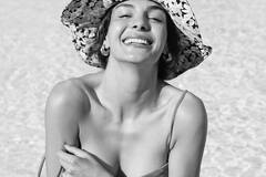 Ebru Sahin: ग्लैमर के मामले में इस टर्किश अभिनेत्री का नहीं है कोई तोड़, खूबसूरत अंदाज़ देख आप भी हो जाएंगे इनके कायल