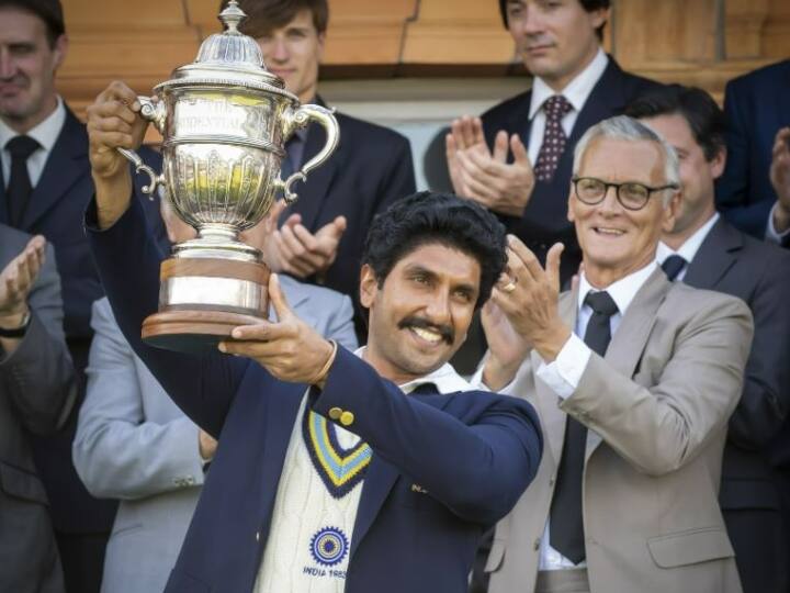 Ranveer Singh Wins Best Actor Award For ‘83 At Indian Film Festival of Melbourne Ranveer Singh Wins Best Actor Award For ‘83 At Indian Film Festival of Melbourne