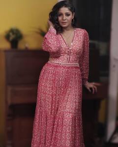 HBD Sunidhi Chauhan: ચાર વર્ષની વયે ગીત ગાવાનું શરૂ કર્યુ હતું, ત્રણ હજારથી વધુ ગીતોમાં આપ્યો છે અવાજ