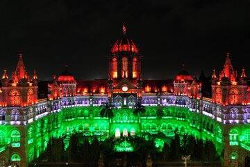 Tricolor Lighting in Mumbai : भारत यंदा स्वातंत्र्याचा अमृत महोत्सव साजरा करत आहे.