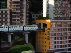 Trending: આ દેશમાં રહેણાંક એપાર્ટમેન્ટની વચ્ચેથી ટ્રેન પસાર થાય છે, વીડિયો જોઈને ચોંક્યા લોકો