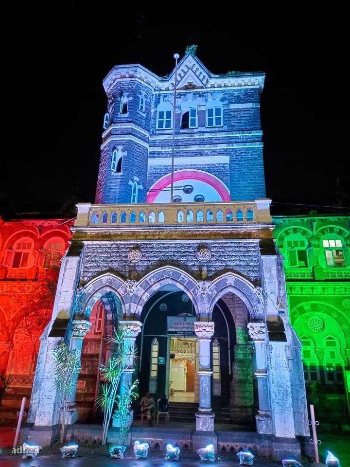सर्वसामान्यांचा आधारवड असलेल्या सीपीआर रुग्णालयाची रोषणाई