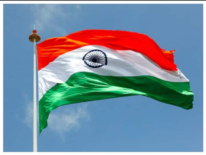 Independence Day 2022 Indian National Flag History Evolution Significance All You Need to Know Indian National Flag: கொண்டாட்டத்தில் இந்தியா! மூவர்ணம் ஏன்? தேசியக்கொடியின் வரலாறு  இதுதான்!