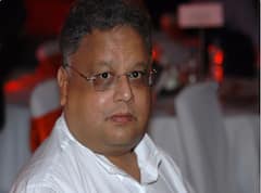 Rakesh Jhunjhunwala: শেয়ার বাজারে ৫০০০ টাকা দিয়ে শুরু,  এই এক শেয়ার থেকেই উত্থান ঝুনঝুনওয়ালার