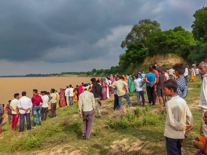 Banda Woman was going to Fatehpur rakhi missing Banda boat accident crying children UP news ANN Banda Boat Accident: राखी बांधने फतेहपुर जा रही थी महिला, बांदा नाव हादसे में लापता, बच्चों का हुआ रो- रो कर बुरा हाल