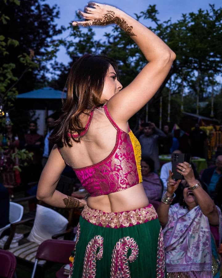 खरंतर अगदी मोजक्याच नातेवाईक, मित्रपरिवारासोबत सोनाली-कुणालचा लग्नसमारंभ पार पडला होता. मात्र त्याचे फोटो, व्हिडीओ कुठेच झळकले नव्हते.