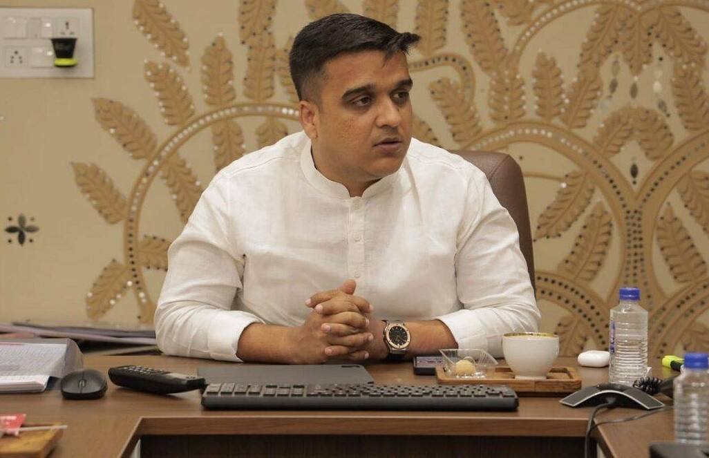 BREAKING: ટ્રાફિકના નિયમોને લઈને હર્ષ સંઘવીએ કરી મોટી જાહેરાત Harsh Sanghvi made a big announcement regarding traffic rules BREAKING: ટ્રાફિકના નિયમોને લઈને હર્ષ સંઘવીએ કરી મોટી જાહેરાત