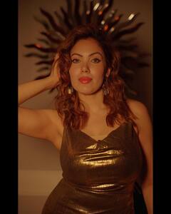 PHOTO: 'तारक मेहता'ची बबिताचा सोनेरी अंदाज; पाहा खास फोटो!