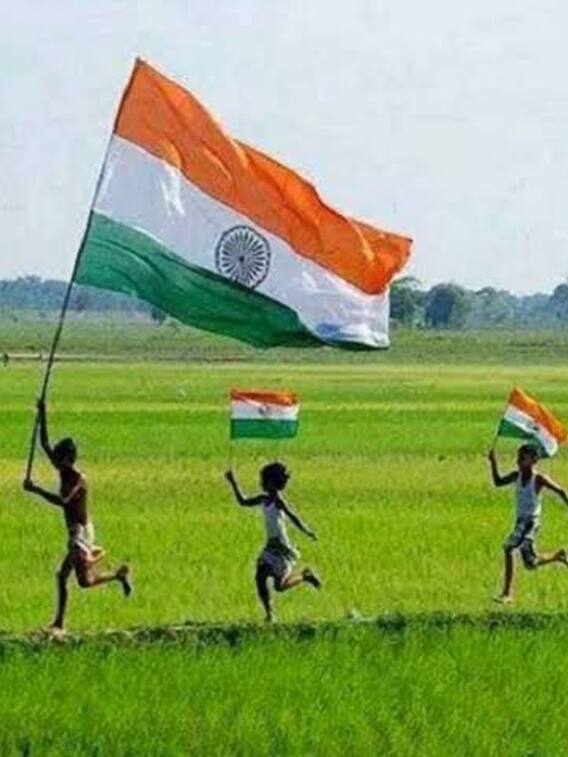 தல முதல் தளபதி வரை; தேசிய கொடியுடன் பிரபலங்கள்...