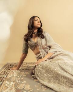 PHOTO: मृणाल ठाकूरवर चढला देसी रंग; इन्स्टावर शेअर केले फोटो!