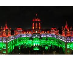 Independence Day : तिरंग्यात न्हाऊन निघाली 'मुंबई नगरी'; CSMT, बीएमसी, चौपाटीसह ठिकठिकाणी तिरंगी रोषणाई