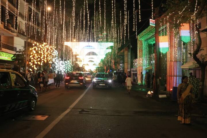 અંબાણી પરિવારને ધમકી ભર્યા ફોન કોલ આવ્યા બાદ હોસ્પિટલના લોકોએ ડીબી માર્ગ પોલીસ સ્ટેશનમાં આ અંગે ફરિયાદ કરી હતી.