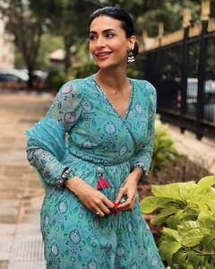 टीव्हीची चुलबुली अभिनेत्री पवित्रा पुनियाचा देसी अवतार; फोटो पाहाच!