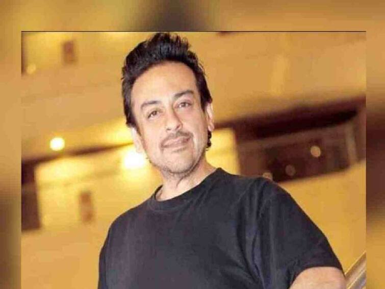 Happy Birthday Adnan Sami know about singers life story Happy Birthday Adnan Sami : कधी वाढलेलं वजन तर कधी चार लग्न, अनेक कारणांमुळे नेहमीच चर्चेत राहिला अदनान सामी!