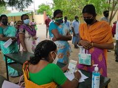 கரூரில் இன்று புதிதாக 4 பேருக்கும், நாமக்கல்லில் 18 பேருக்கும் தொற்று பாதிப்பு.
