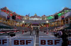 Beating Retreat Ceremony: अटारी-वाघा बॉर्डरवर पार पडला ‘बीटिंग द रिट्रीट’ सोहळा; पाहा फोटो!