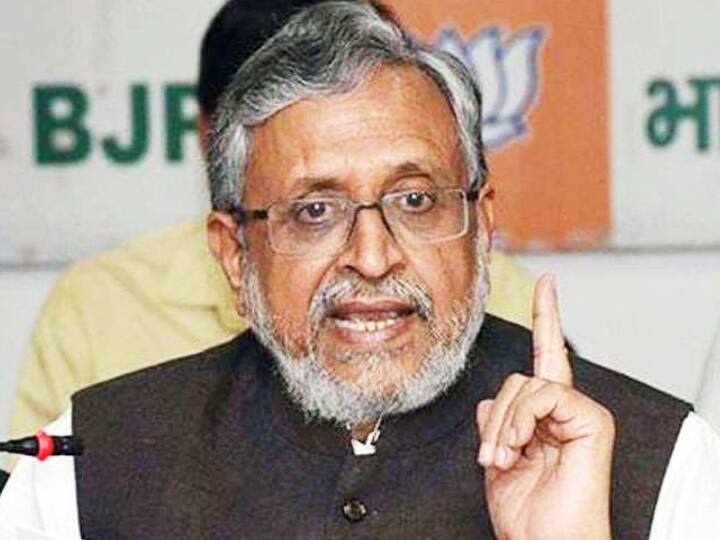 Bihar Politics: सुशील कुमार मोदी का तेजस्वी यादव पर हमला, पहली कैबिनेट के बाद अपने वादे से मुंह चुरा रहे Bihar Politics: Sushil Kumar Modi attack on Tejashwi Yadav Statement 10 Lakh Government Jobs in the first cabinet Bihar Politics: सुशील कुमार मोदी का तेजस्वी यादव पर हमला, पहली कैबिनेट के बाद अपने वादे से मुंह चुरा रहे