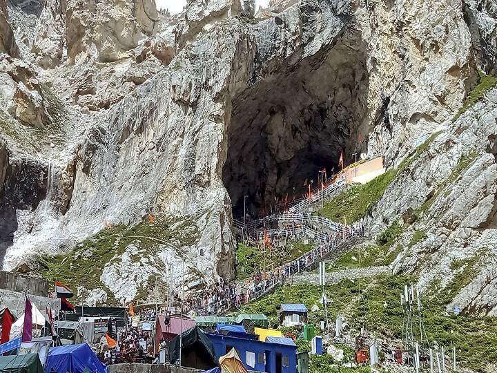 Amarnath Yatra concludes with Chadi-Mubarak Poojan Visarjan 3.65 lakh devotees visited Amarnath Yatra 2022: 'छड़ी-मुबारक' 'पूजन' और 'विसर्जन' के साथ सालाना अमरनाथ यात्रा का समापन, 3.65 लाख भक्तों ने किए दर्शन