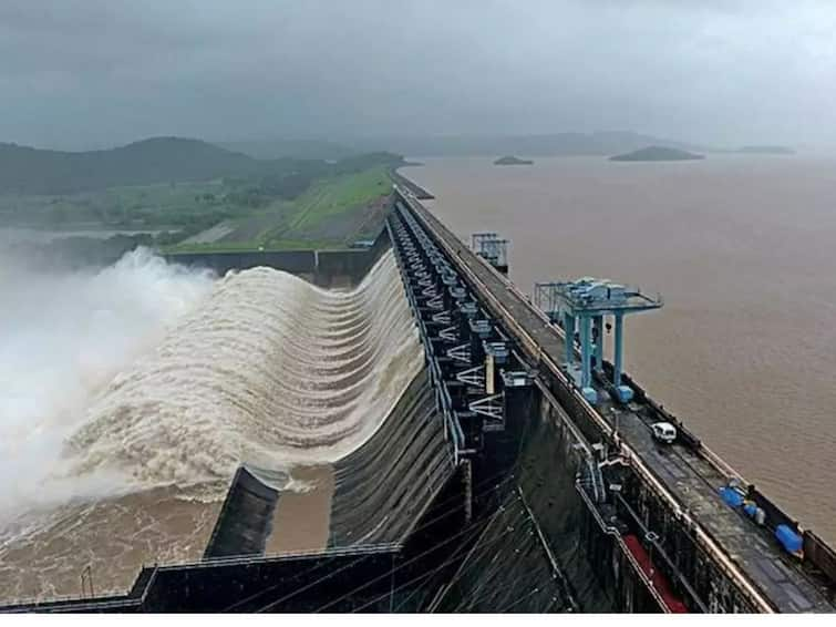 Tapi Rain: Ukai dam full due to current month rainfall with weather, read story Rain: ઉકાઇ ડેમ ભરપુર, સતત વરસાદથી પાણીની સપાટી 328 ફૂટ પર પહોંચી, વાંચો