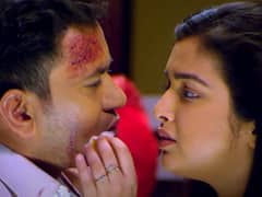 Nirahua के जख्मों पर मलहम लगाती नजर आईं आम्रपाली दुबे, एक-दूसरे को देख मदहोश हुए स्टार्स