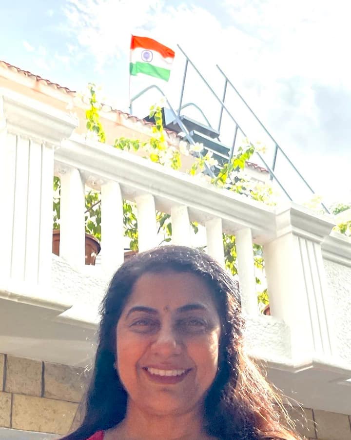 సుహాసిని