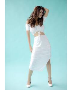 Neha Malik : नेहा मलिकचा स्टनिंग अंदाज चर्चेत, पाहा फोटो