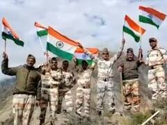 Independence Day: झंडा ऊंचा रहे हमारा! देश की सीमाओं पर ITBP के जवानों ने फहराया तिरंगा