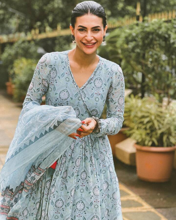 अलीकडेच, पवित्रा पुनियाने पुन्हा एकदा तिच्या सुंदर लूकने सोशल मीडियावरलक्ष वेधलं आहे. यात ती सिम्पल ड्रेस मध्ये फार सुंदर दिसत आहे.(फोटो सौजन्य : pavitrapunia_/इंस्टाग्राम)