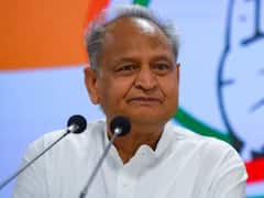 Gujarat Election : કોંગ્રેસના ધારાસભ્ય પદેથી રાજીનામું આપનાર કયા દિગ્ગજ નેતા અશોક ગેહલોતને મળવા પહોંચ્યા?