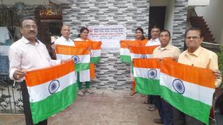 Independence Day 2022 : स्वातंत्र्याचा अमृत महोत्सवासाठी ज्येष्ठ नागरिकांचा पुढाकार, अबाल-वृद्धांना सांगितले स्वातंत्र्याचे किस्से