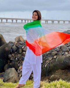 Independence Day: तिरंगे के रंग में रंगी नज़र आईं अंजलि अरोड़ा, तो मुनव्वर फारुकी ने इस तरह दी स्वतंत्रता दिवस की बधाई, देखें तस्वीरें