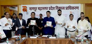 Devendra Fadnavis : नागपूरच्या नियोजनबद्ध विकासासाठी राज्यसरकार कटीबद्ध, देवेंद्र फडणवीस यांची ग्वाही