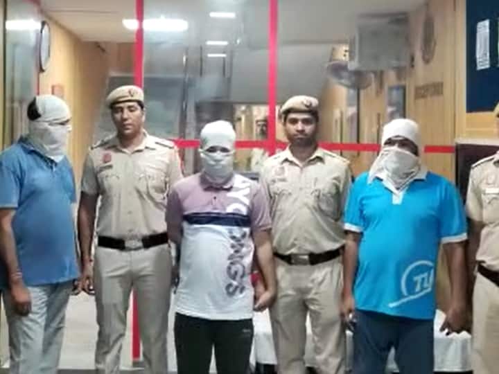 Delhi Police Special cell Theif raded a shop pose themselves as Mumbai Police Team arrested ann दिल्ली में मुंबई पुलिस की टीम बनकर डाली 'रेड' और उड़ाए 6 लाख रुपये, सस्पेंडेड सरकारी जेई समेत 7 गिरफ्तार