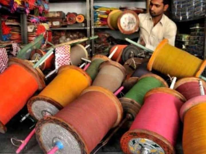 Varanasi ban on Chinese Manjha for kite flying on makar sakranti ann Varanasi News: बनारस में चाइनीज मांझे के इस्तेमाल पर प्रशासन सख्त, दुकानदारों को दिया अल्टीमेटम
