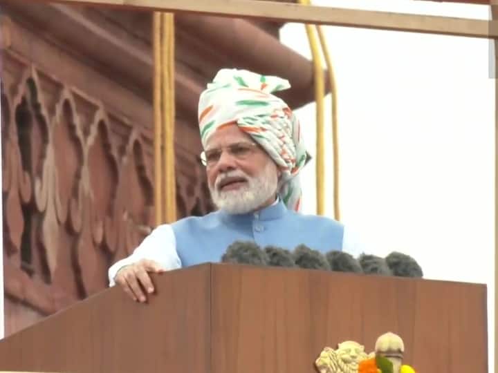 Independence Day 2022 PM Narendra Modi Lal Qila Speech 10 Important Things Independence Day Celebrations: 'हमें अंग्रेजों के जैसे दिखने की जरूरत नहीं है', पीएम मोदी के भाषण की 10 बड़ी बातें