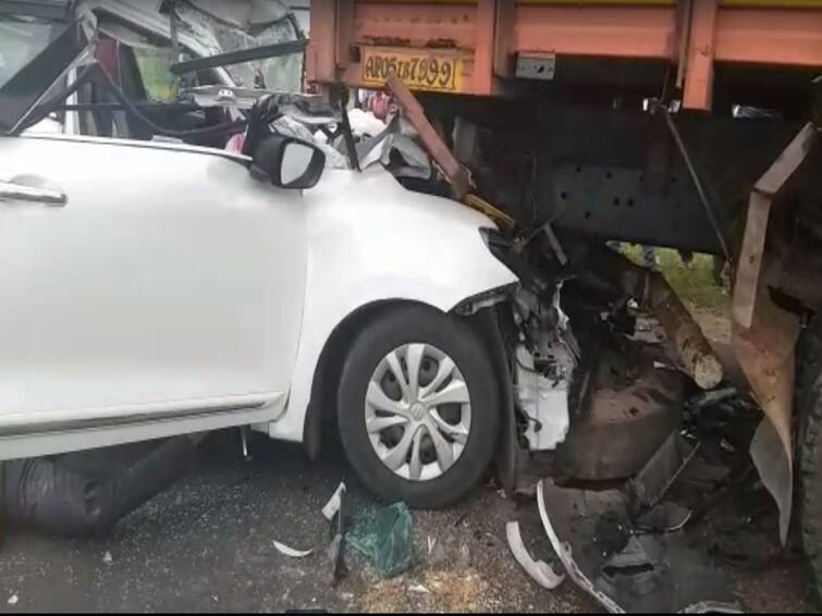 Guntur district 16th national highway tummalapalli car dashed lorry three died dnn Guntur Accident : గుంటూరు జిల్లాలో ఘోర రోడ్డు ప్రమాదం, లారీని ఢీకొట్టిన కారు, ముగ్గురు మృతి