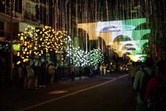 Independence Day નિમિત્તે અંબાણી પરિવારનું નિવાસ સ્થાન 'એન્ટિલિયા' રોશનીથી ઝળહળ્યું, ટ્વીટર પર ટ્રેન્ડ થયું