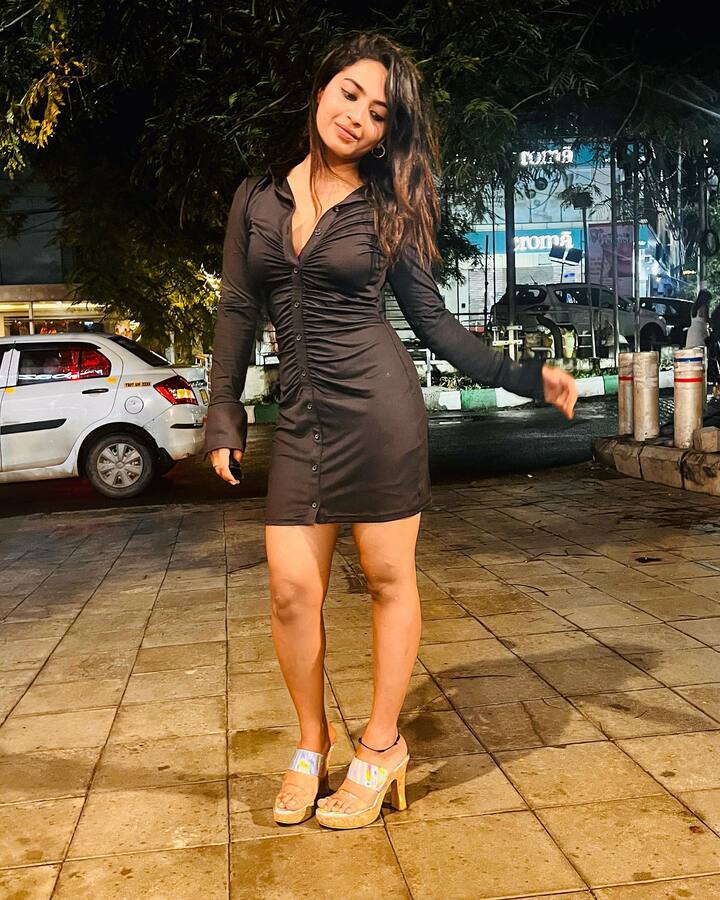 బిగ్ బాస్ హారిక అందమైన ఫోటోలు  -Image Credit: Alekhya Harika/Instagram