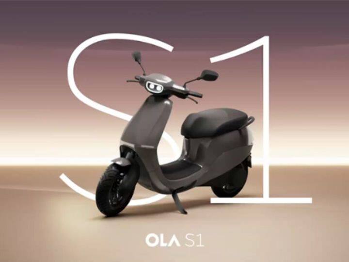डिझाइनच्या बाबतीत Ola S1 S1 Pro सारखीच दिसते आणि या प्लॅटफॉर्मवर आधारित आहे. Ola S1 चे S1 Pro सारखेच स्लीक बॉडी आहे. याशिवाय जेट ब्लॅक, लिक्विड सिल्व्हर, पोर्सिलेन व्हाइट, कोरल ग्लॅम आणि निओ मिंट या पाच रंगांमध्ये इलेक्ट्रिक स्कूटर विक्रीसाठी उपलब्ध असेल.
