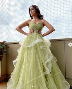 Raai Laxmi Pics: ਲੰਬੇ ਗਾਊਨ 'ਚ ਰਾਏ ਲਕਸ਼ਮੀ ਦੇ ਖੂਬਸੂਰਤ ਲੁੱਕ ਨੂੰ ਦੇਖ ਫੈਨਜ਼ ਕਰ ਰਹੇ ਹਨ ਬੇਬੀ ਡੌਲ ਨਾਲ ਤੁਲਨਾ, ਵੇਖੋ ਤਸਵੀਰਾਂ
