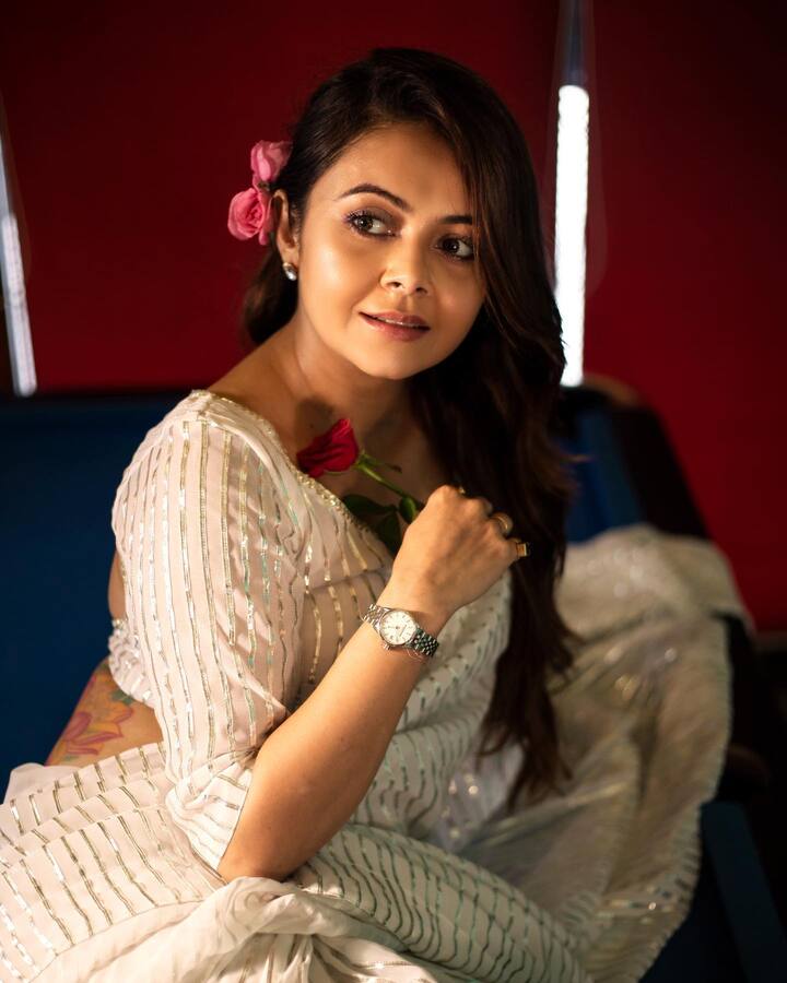 'बिग बॉस' फेम देवोलीना भट्टाचार्जी सोशल मीडियावर सक्रिय असते, जी अनेकदा तिचे फोटो सोशल मीडियावर शेअर करत असते. (फोटो सौजन्य :devoleena/इंस्टाग्राम)