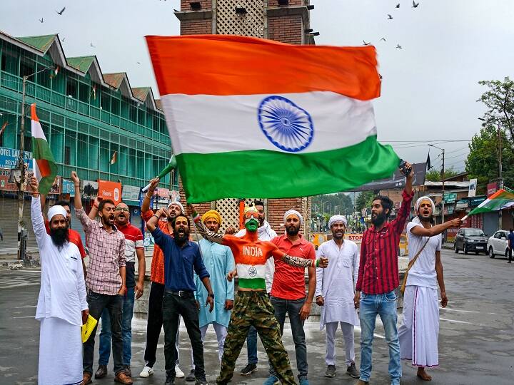 On the occasion of India's 76th Independence Day, four women activists besides several others hoisted the tricolor atop the historic clock tower at Lal Chowk in Jammu and Kashmir this morning. (Source: PTI)