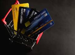 Credit Card Benefits: ક્રેડિટ કાર્ડ યુઝર્સને મળે છે આવા અનેક ફાયદાઓ, જાણો કેવી રીતે ઉઠાવી શકશો તેનો લાભ ?