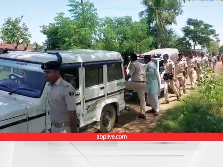 Patna News: Firing between two groups over illegal mining in Patna Bihta fire in Poklane machine ann Patna News: पटना के बिहटा में अवैध खनन को लेकर दो गुटों में जमकर गोलीबारी, कई पोकलेन मशीन को फूंक डाला