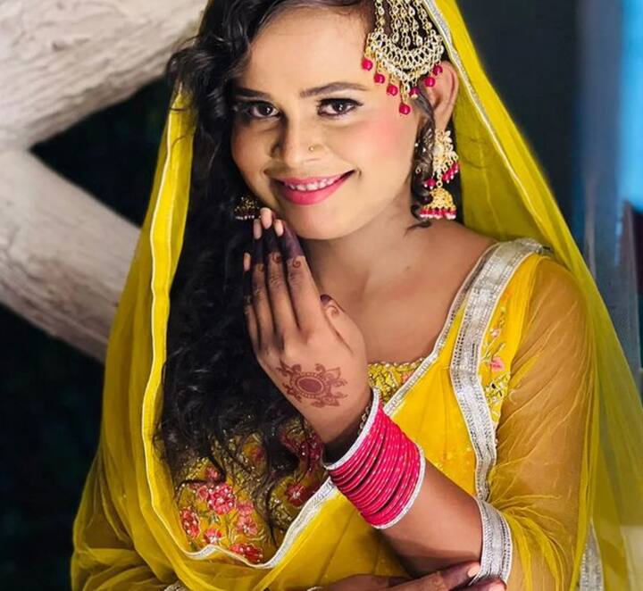 खबरों की मानें तो शिल्पी राज अपने हर दूसरे गाने के लिए 30000 से ₹40000 फीस चार्ज करती हैं.