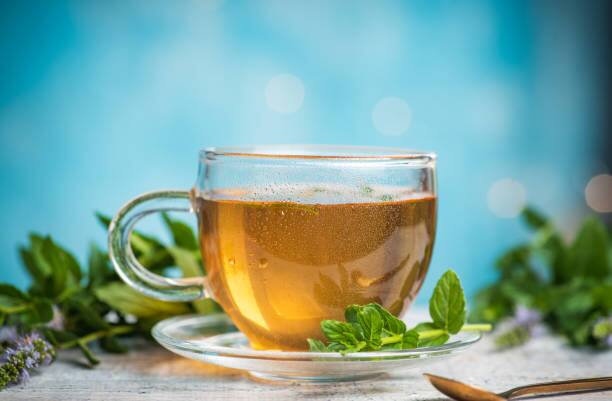 side effects of tea reasons not to drink too much Herbal Tea : सावधान! हर्बल टी पिताय? होऊ शकतं नुकसान, वाचा सविस्तर