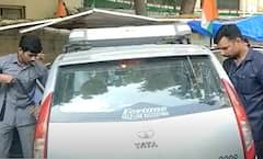 Bomb Squad Checkings : కారులో సూట్ కేస్..బీజేపీ ఆఫీస్ ముందు కలకలం | ABP Desam