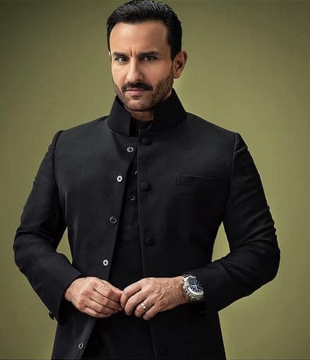 ਸੈਫ ਅਲੀ ਖਾਨ ਨੇ ਕਰੀਨਾ ਕਪੂਰ ਨਾਲ ਲੰਬੇ ਸਮੇਂ ਤੱਕ ਲਿਵ-ਇਨ 'ਚ ਰਹਿਣ ਤੋਂ ਬਾਅਦ ਵਿਆਹ ਕਰਨ ਦਾ ਫੈਸਲਾ ਕੀਤਾ ਸੀ। ਇਸ ਸਾਲ ਫਰਵਰੀ 'ਚ ਕਰੀਨਾ ਨੇ ਆਪਣੇ ਅਤੇ ਸੈਫ ਦੇ ਦੂਜੇ ਬੱਚੇ ਜਹਾਂਗੀਰ ਨੂੰ ਜਨਮ ਦਿੱਤਾ ਸੀ। ਜਿਸ ਦੇ ਨਾਂ 'ਤੇ ਇਨ੍ਹੀਂ ਦਿਨੀਂ ਵਿਵਾਦ ਚੱਲ ਰਿਹਾ ਹੈ।
