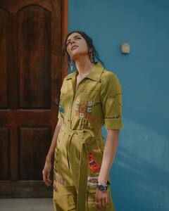 Kalyani Priyadarshan: కళ్యాణి ప్రియదర్శన్ స్టైలిష్ గెటప్ - పిక్స్ వైరల్